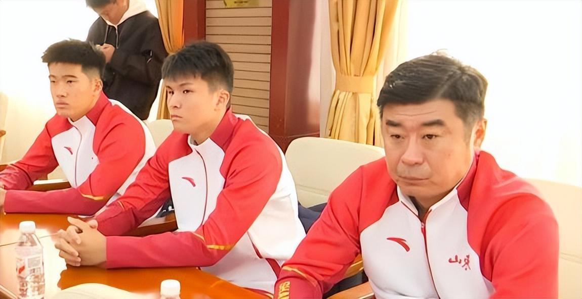 必发APP-意外！他是跟韩鹏齐名的83一代国脚王牌，如今已转型成青训教练